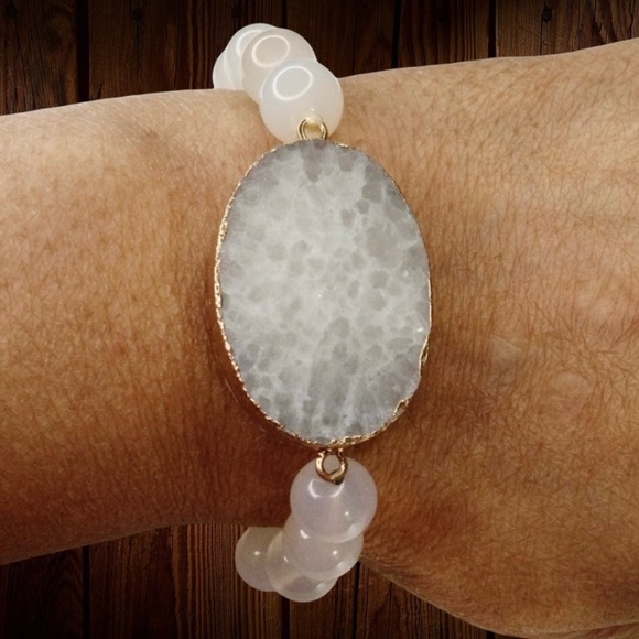 White Onyx & Druzy Quartz Beaded Stretch Bracelet 7", 8mm Natural Stone Beads - Picture 3 of 12
